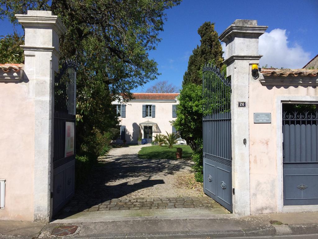 La Rochelle L'Ile De Re Autrement Villa Nieul-sur-Mer Exterior photo