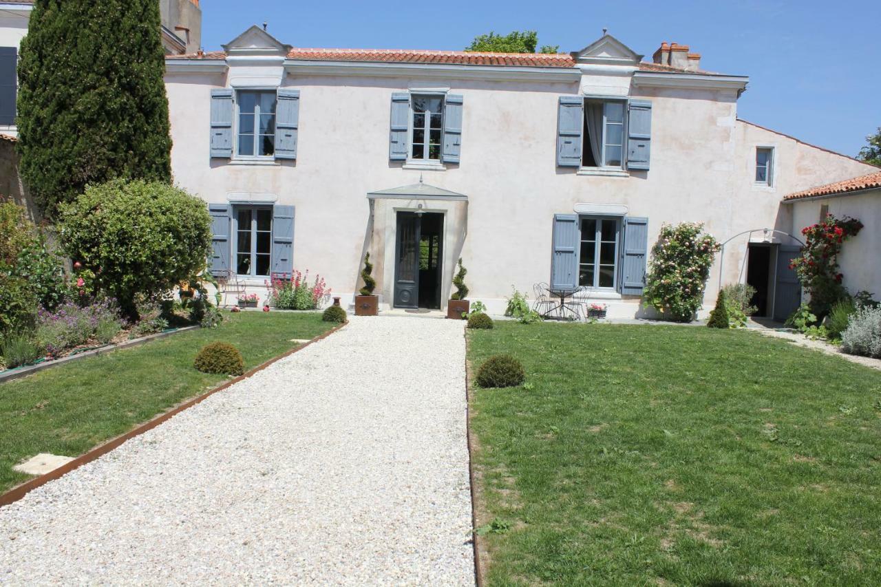 La Rochelle L'Ile De Re Autrement Villa Nieul-sur-Mer Exterior photo